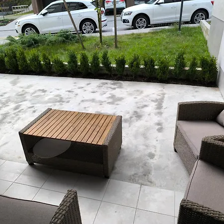 брюховичі лісопаркова зона 20 хв на авто до площі ринок Apartahotel