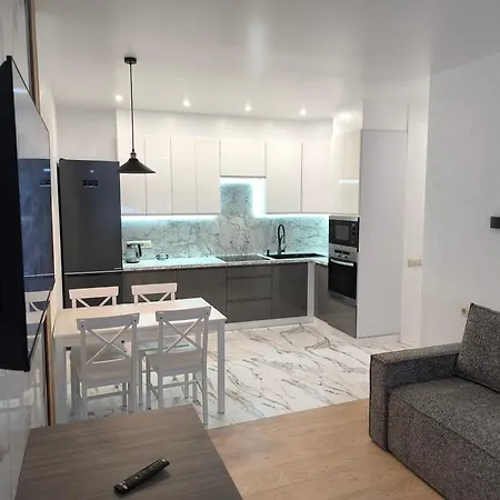 Aparthotel брюховичі лісопаркова зона 20 хв на авто до площі ринок 3*