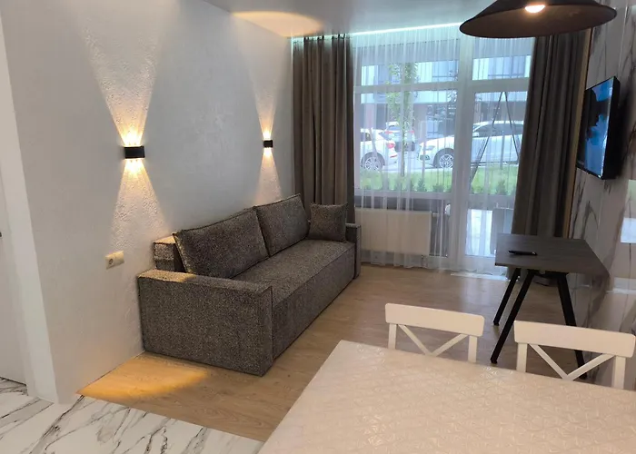 брюховичі лісопаркова зона 20 хв на авто до площі ринок Apartahotel Leópolis