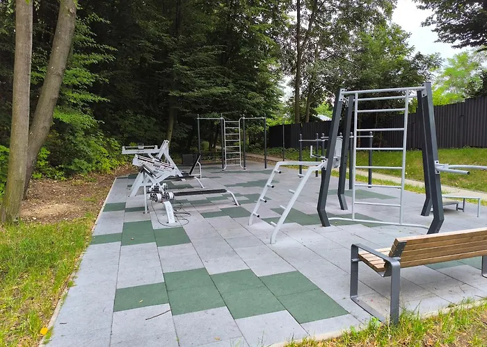 брюховичі лісопаркова зона 20 хв на авто до площі ринок 3*